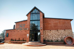 360 Country Hotel